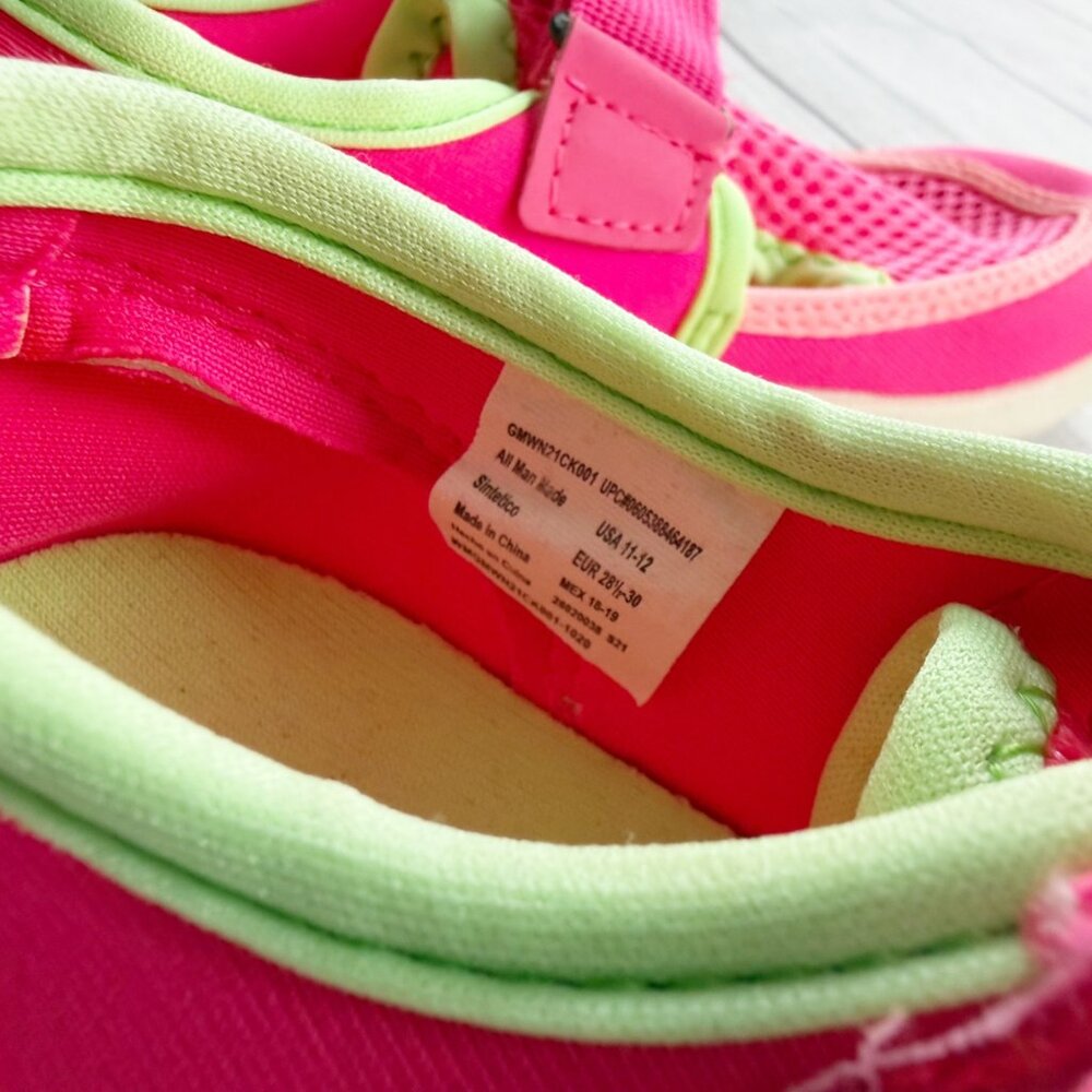 Wonder Nation Toddler Girl Water Shoes Mesh Velcro Strap Swim Shoes 11/12 - Picture 3 of 3